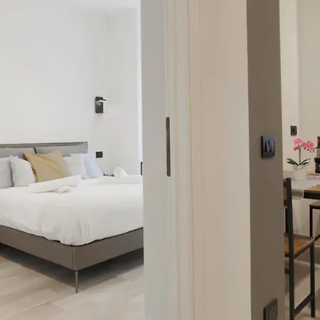 New Modern Flat 10 Minutes Walk From Central Station Milan Exterior photo