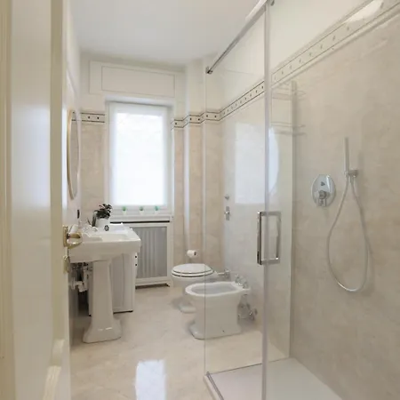 New Modern Flat 10 Minutes Walk From Central Station Milan Exterior photo