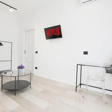 New Modern Flat 10 Minutes Walk From Central Station Milan Exterior photo